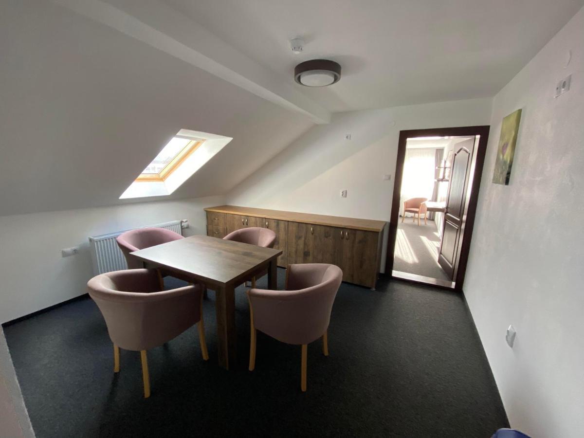 Palya Hotel Gheorgheni  Eksteriør bilde